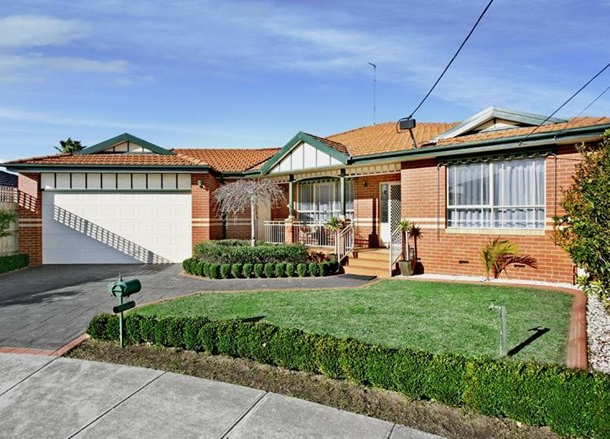 8 Callaghan Court, Cheltenham VIC 3192