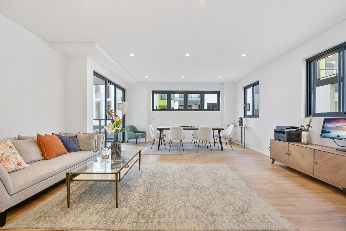 3 bedrooms Apartment / Unit / Flat in 201/112 Northcote Road GREENACRE NSW, 2190