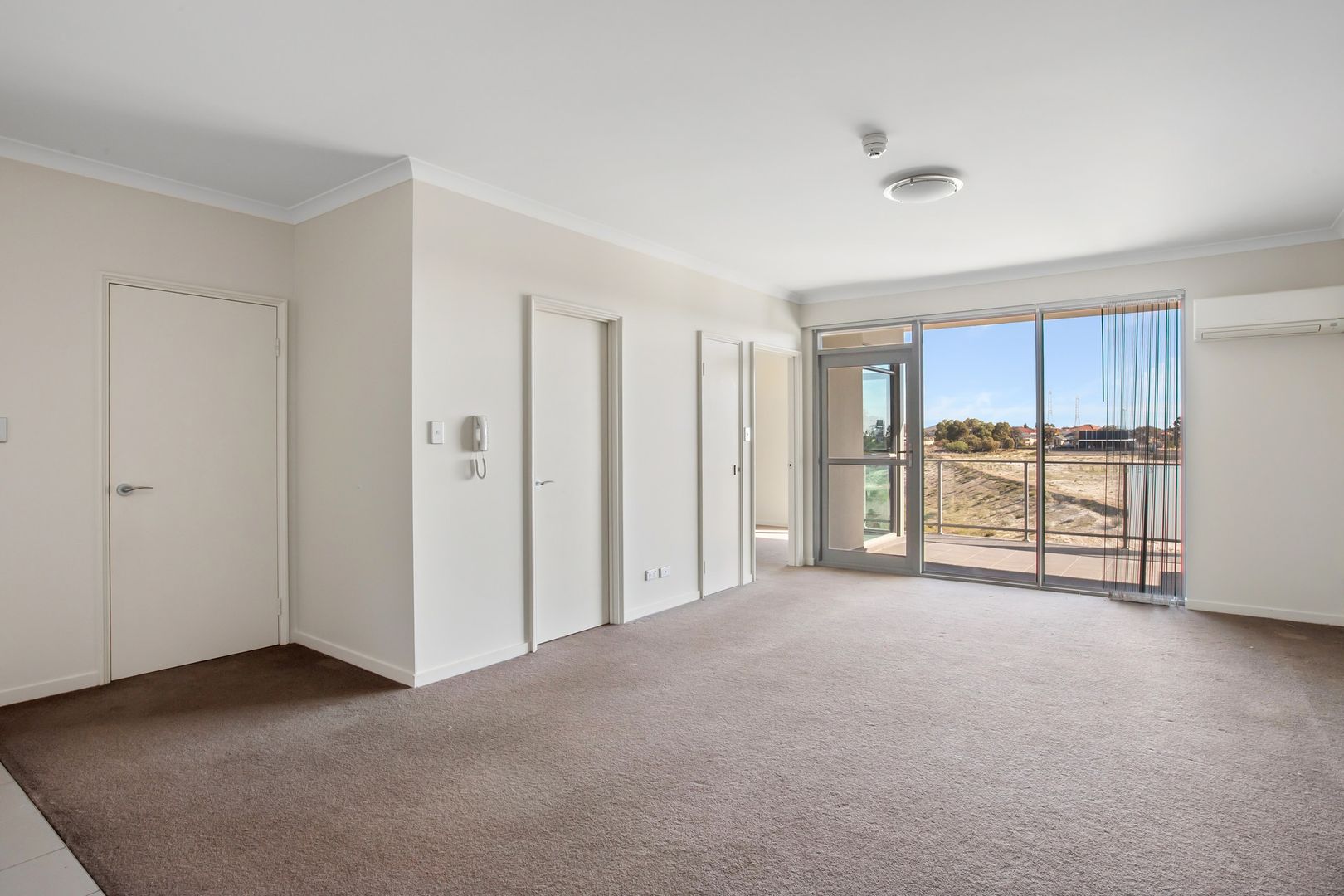 312/25 Malata Crescent, Success WA 6164, Image 2