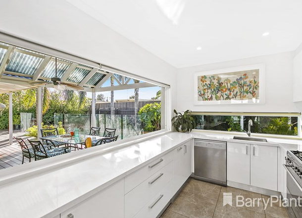 18 Meribah Court, Parkdale VIC 3195