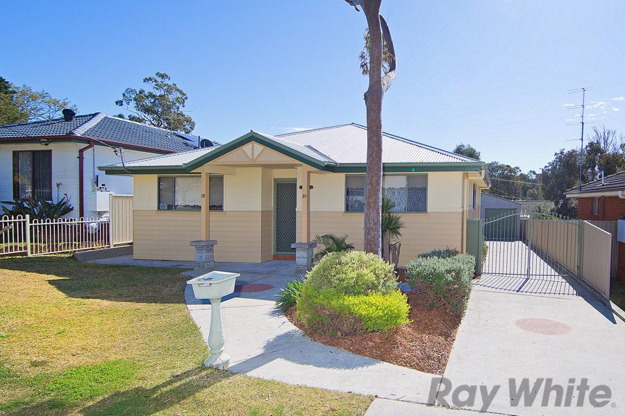 2 bedrooms House in 25 Restlea Avenue CHARMHAVEN NSW, 2263