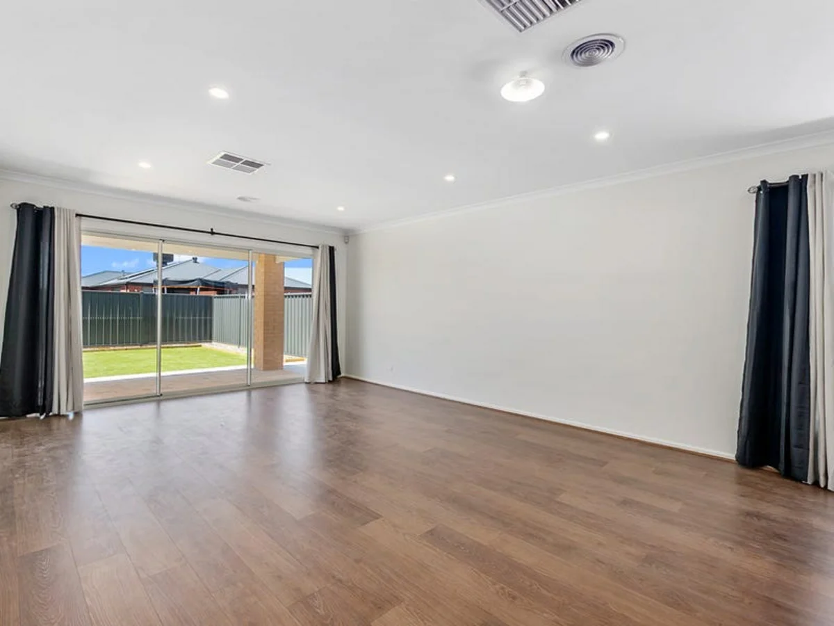 Additional image 3 of 111 Atherstone Boulevard, Strathtulloh VIC 3338