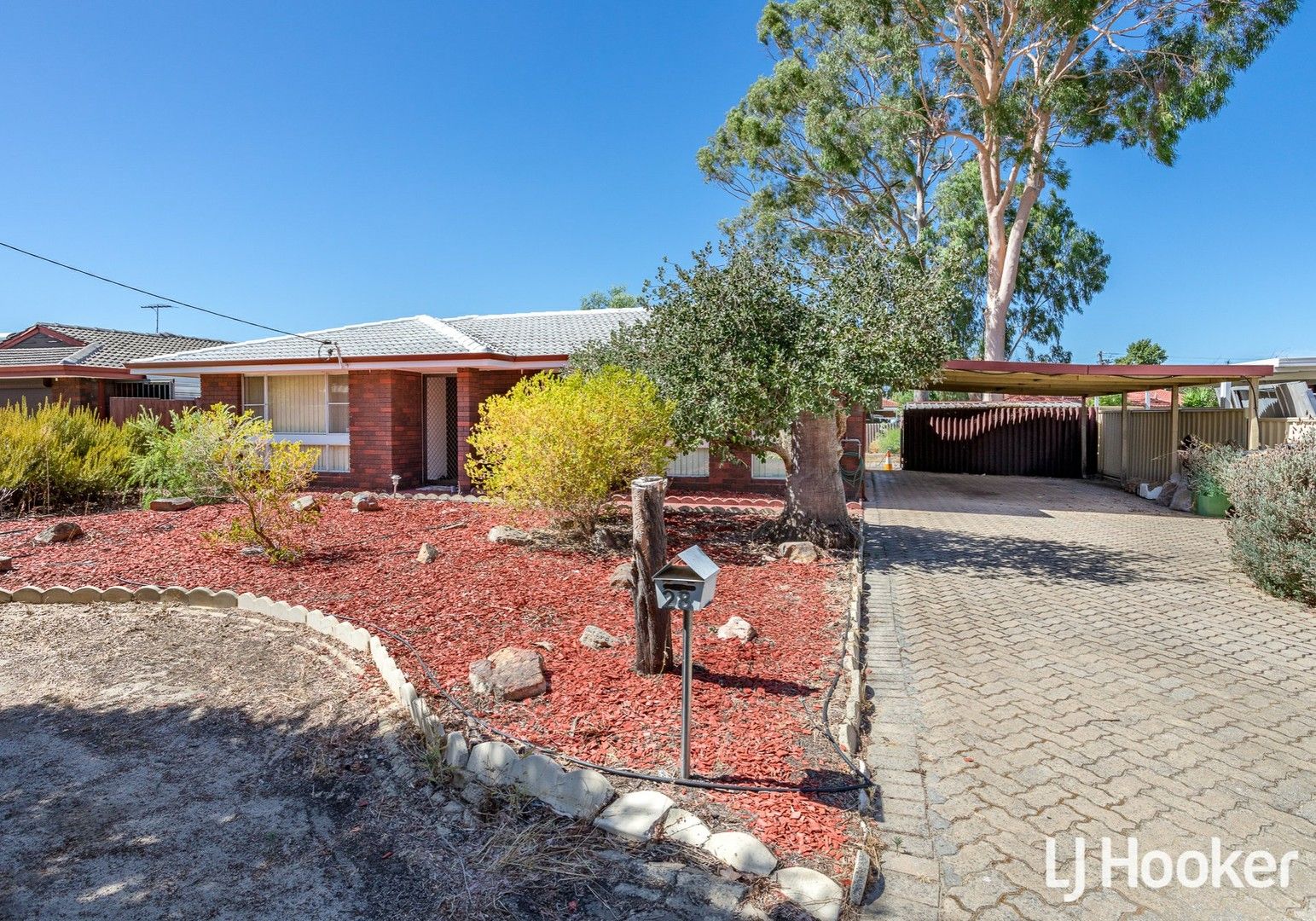 28 Harpenden Street, Huntingdale WA 6110, Image 0