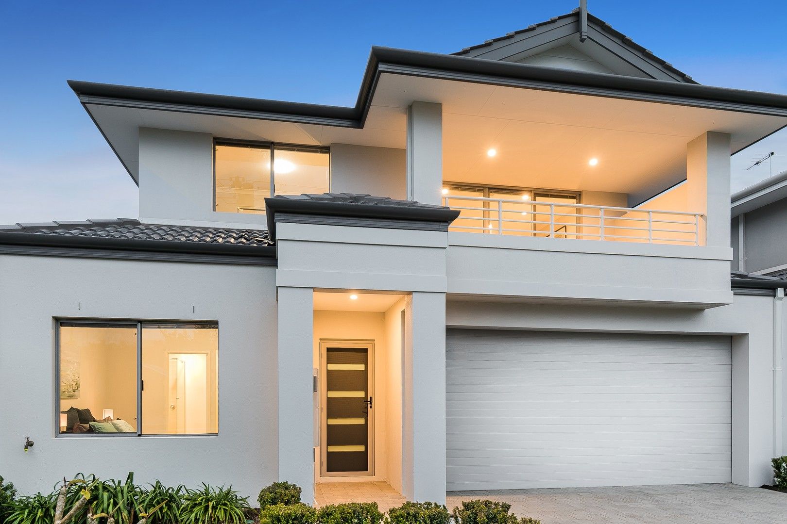 3 bedrooms House in 12 Roe St ROCKINGHAM WA, 6168