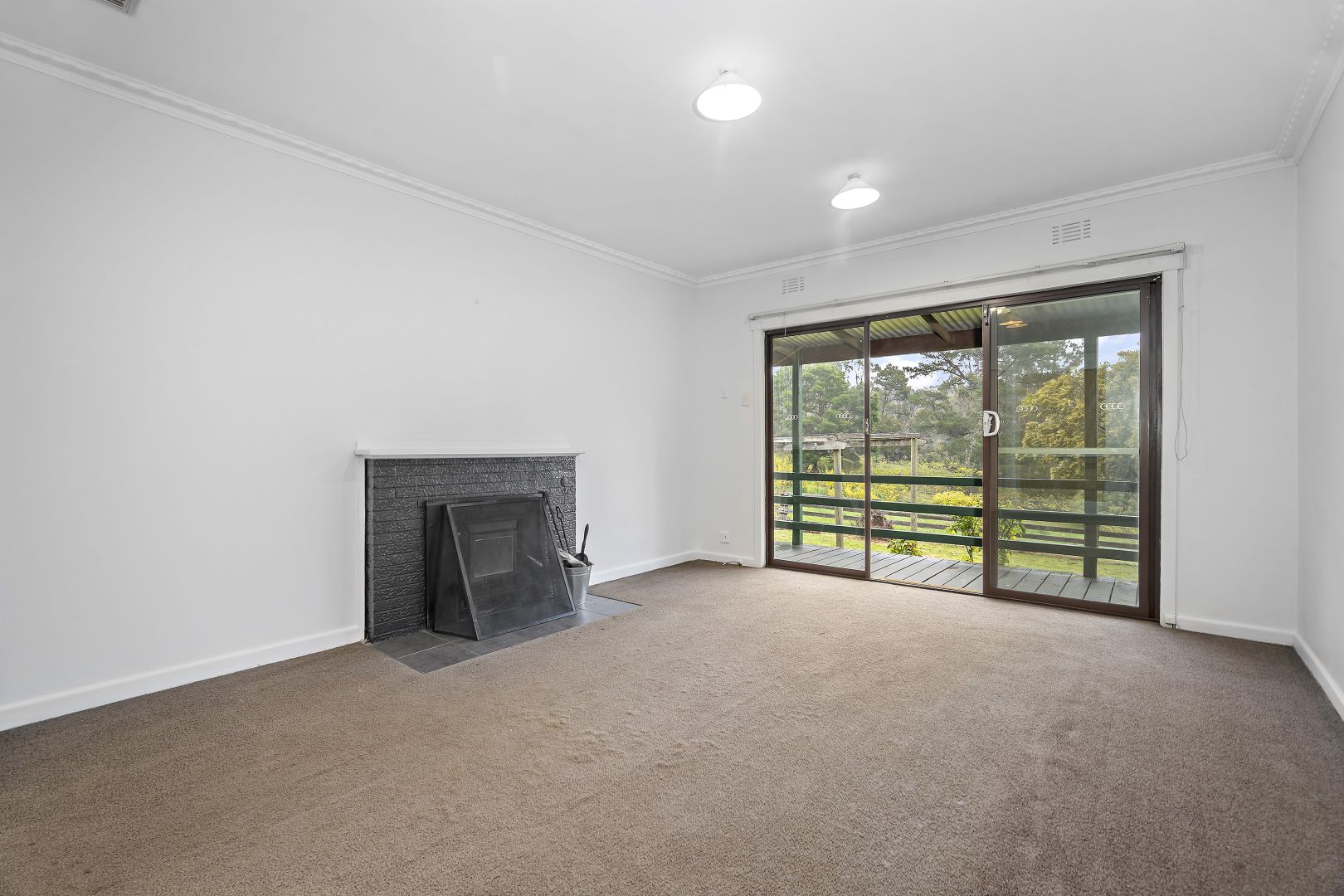 13 Second Street, Hepburn Springs VIC 3461, Image 2