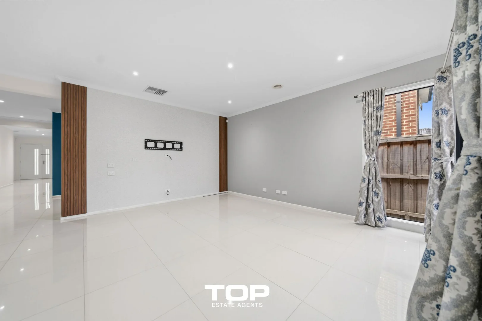 Additional image 12 of 92 Moxham Drive, Clyde North VIC 3978