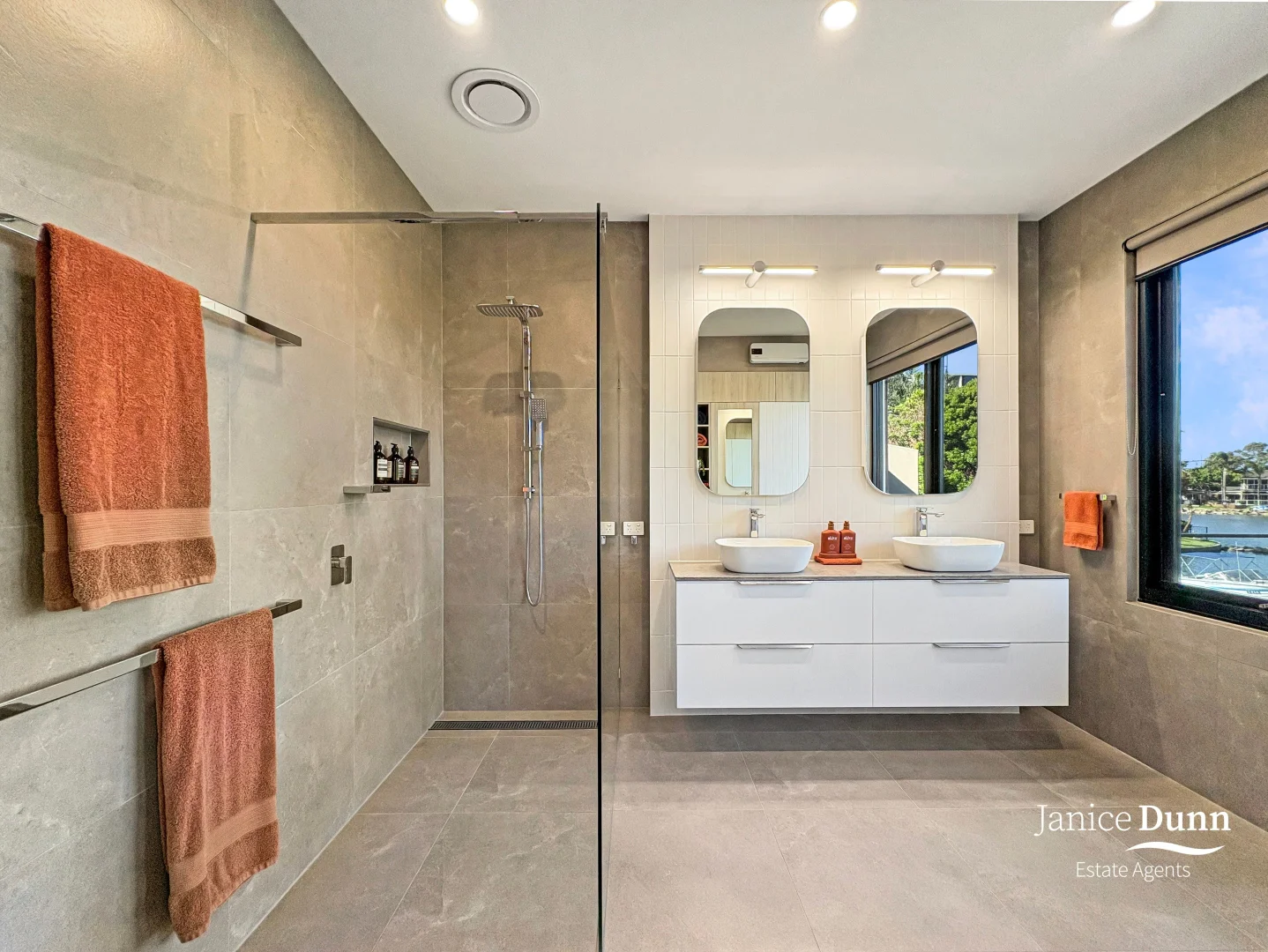 Image 22