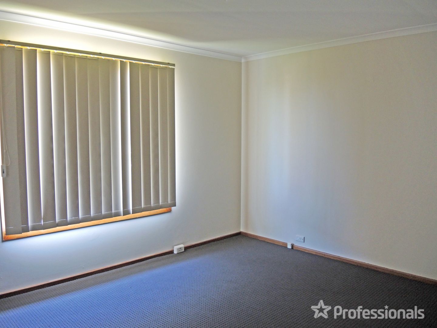 84 Robinson Street, Northampton WA 6535, Image 2