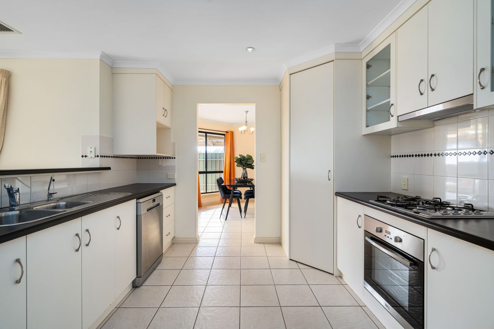 3 Phillip Court, Hallett Cove SA 5158, Image 1