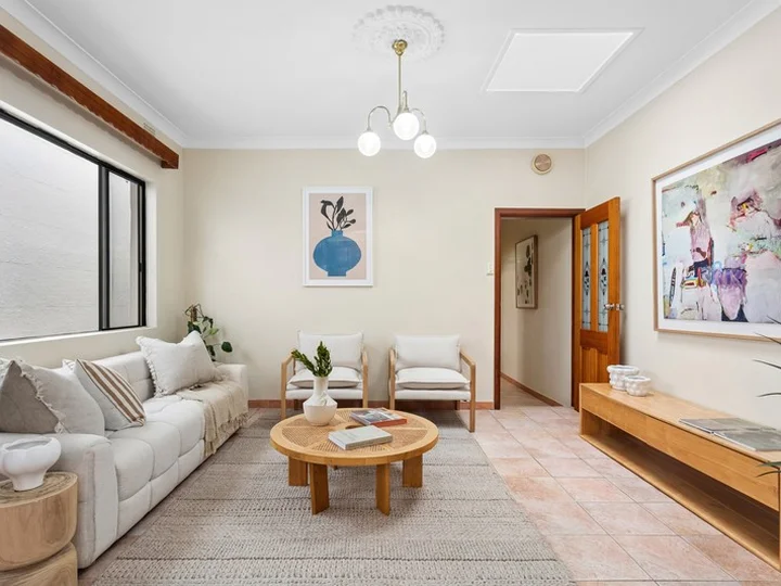 16 Charles Street, Enmore NSW 2042
