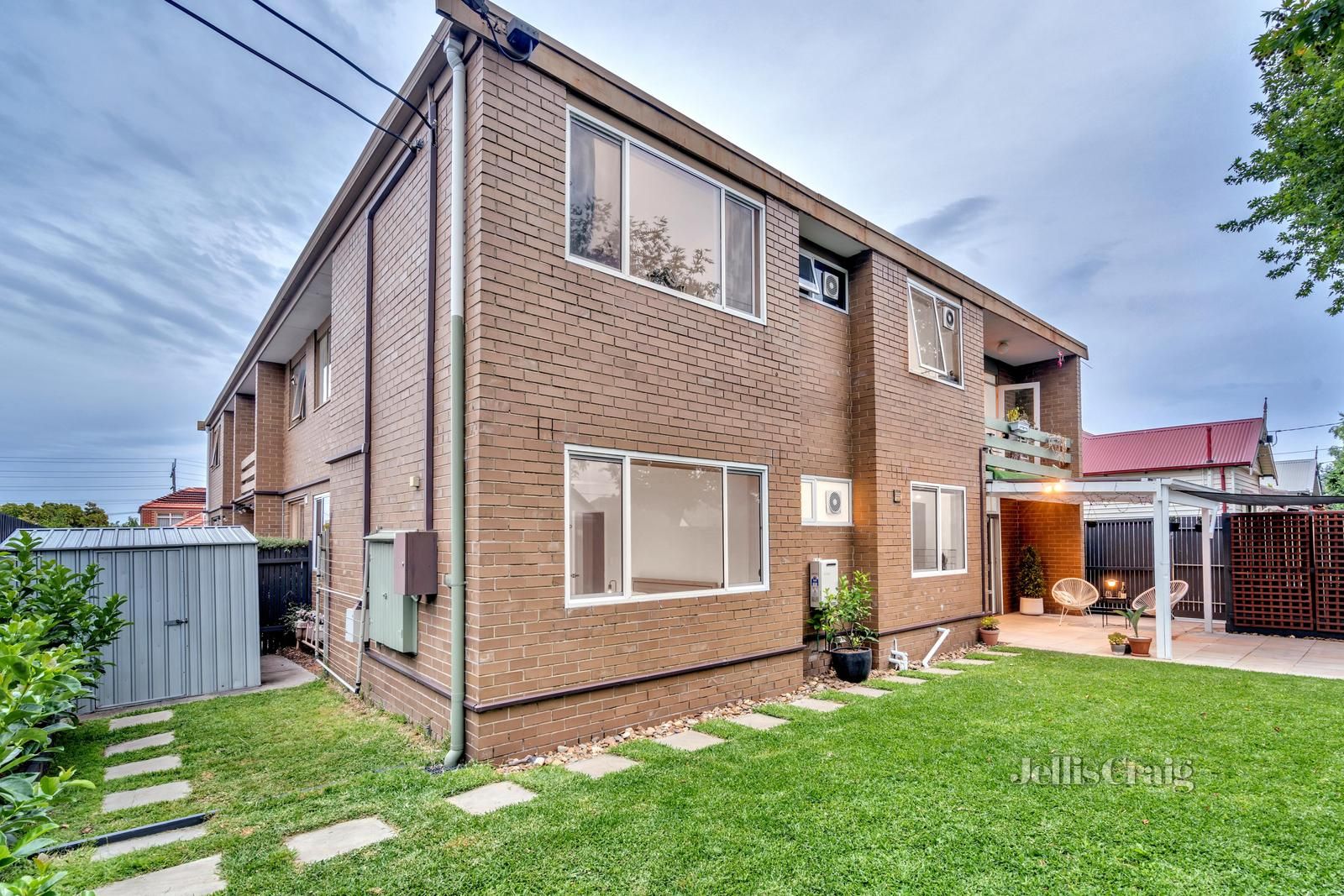 1/203 Station Street, Fairfield VIC 3078, Image 2