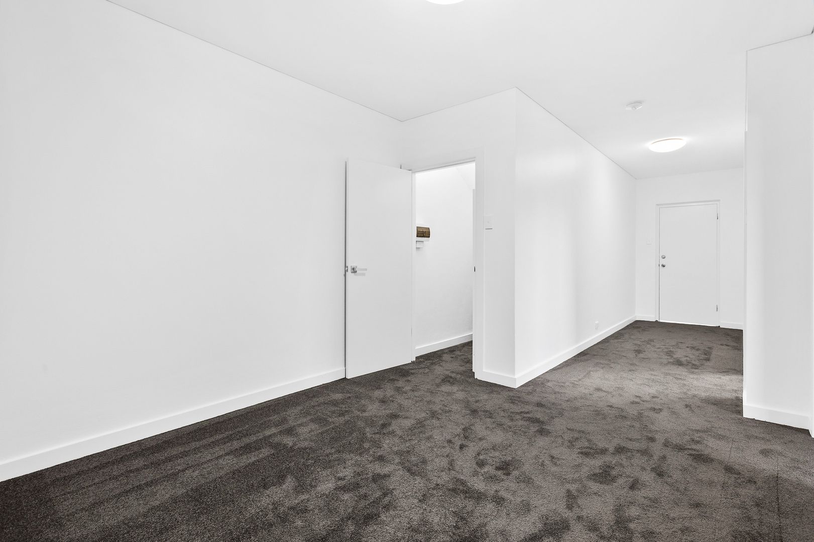 3/41 Yellagong Street, West Wollongong NSW 2500, Image 2