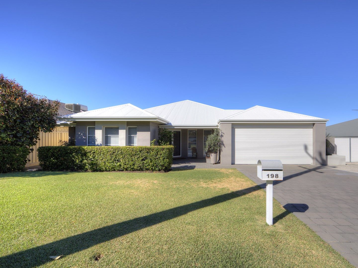 198 Sultana Road East, Forrestfield WA 6058, Image 0