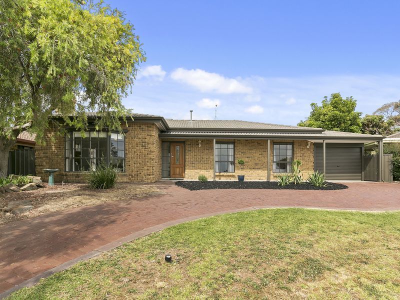 39 Rogana Crescent, Hallett Cove SA 5158, Image 0