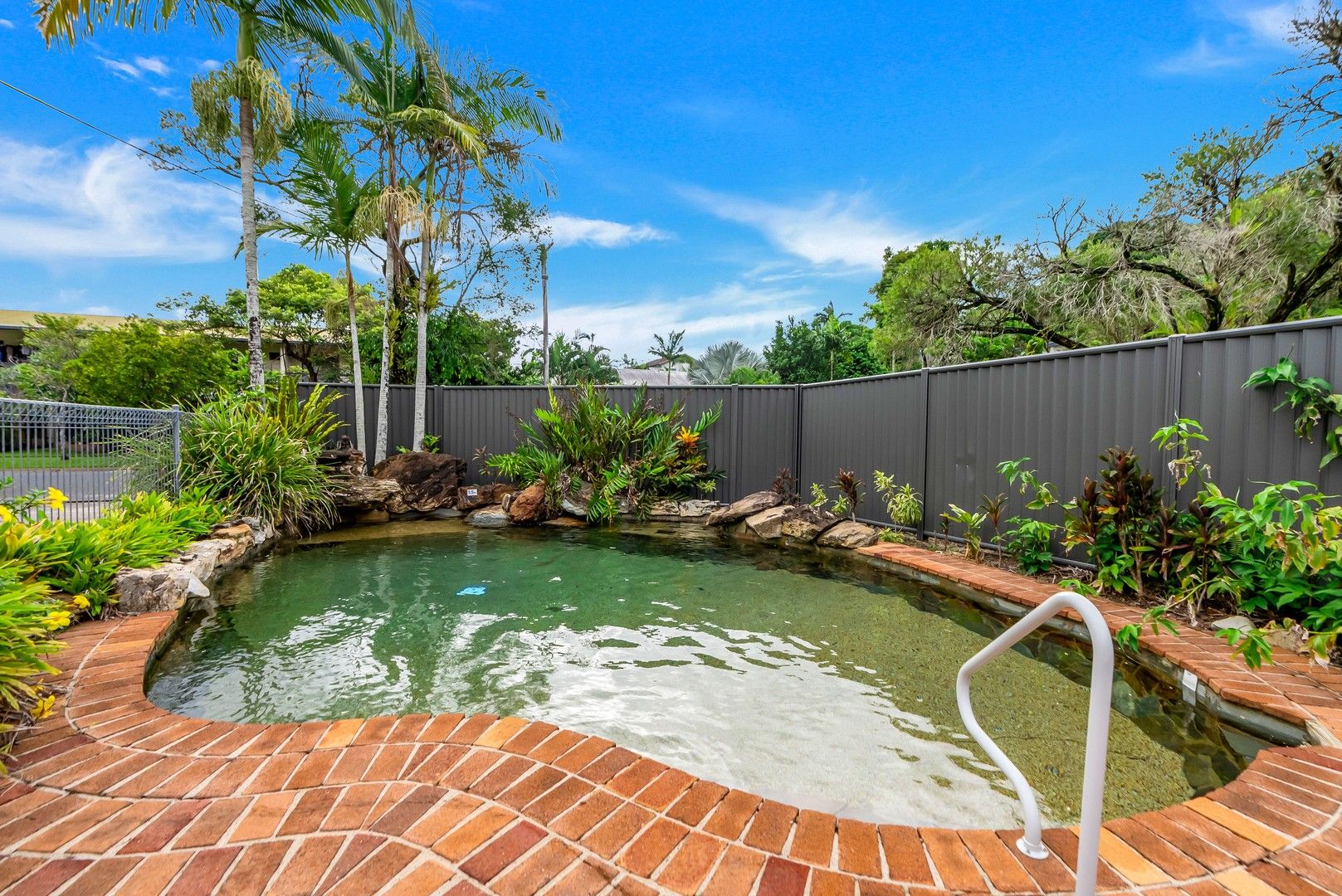 4/2 Mcpherson Close, Edge Hill QLD 4870, Image 1