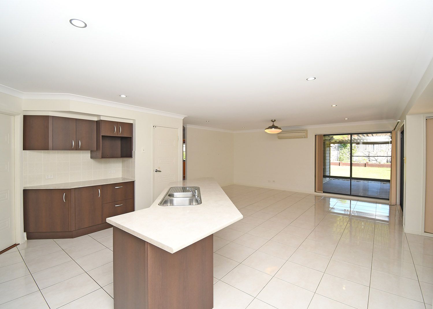 13 Parkview Street, Wondunna QLD 4655, Image 1