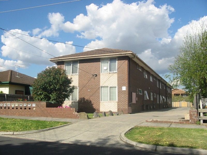 2 bedrooms Apartment / Unit / Flat in 8/61 Edgar Street KINGSVILLE VIC, 3012