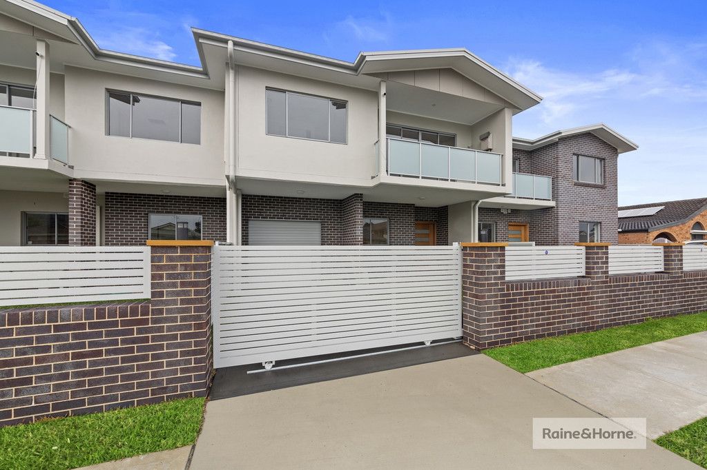 3 bedrooms Townhouse in 11/48-54 Murray Street (Cnr Eastern Road) BOOKER BAY NSW, 2257