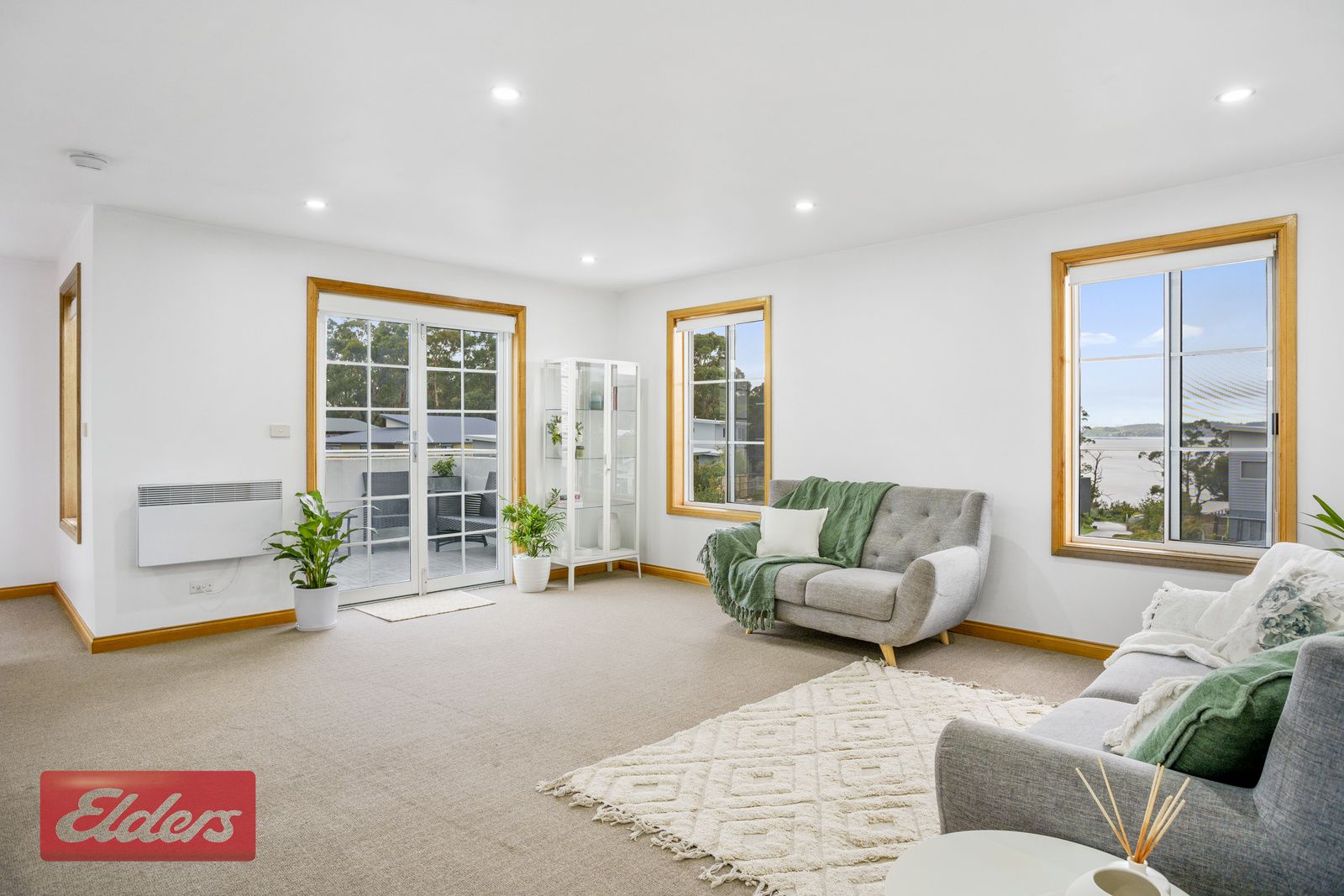 2/24 Staff Road, Electrona TAS 7054, Image 2