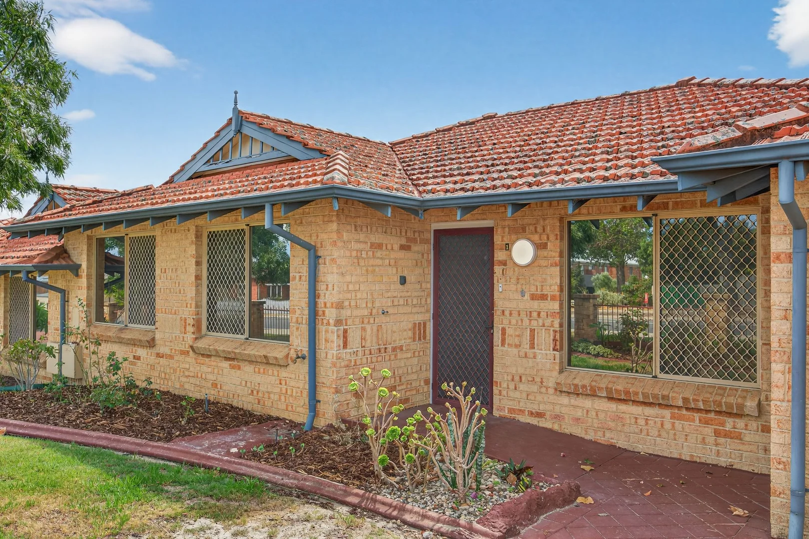 Additional image 6 of 1/39 Elizabeth Street, Cloverdale WA 6105