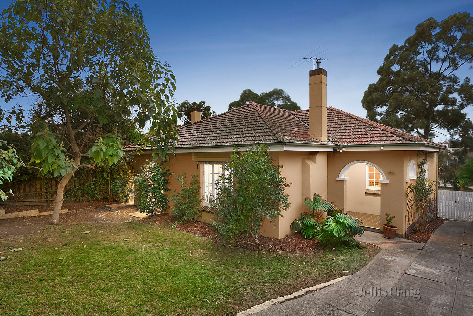 144 Mooltan Street, Travancore VIC 3032, Image 0