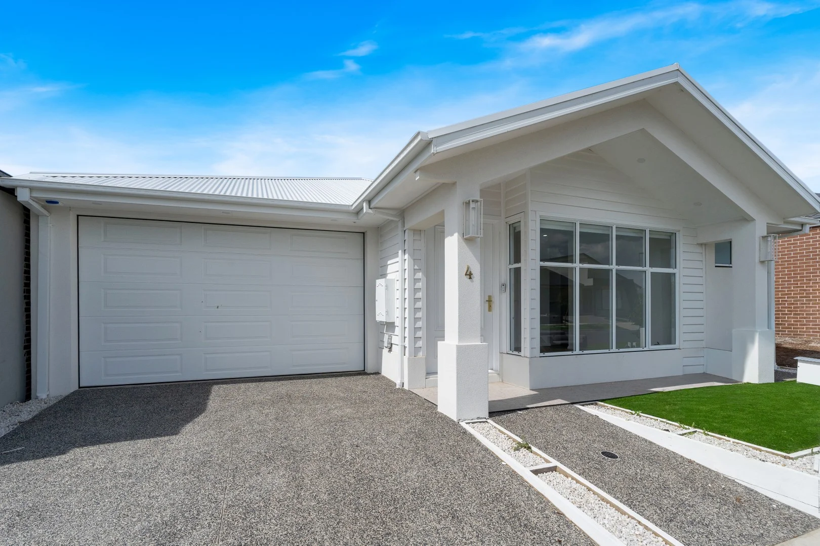 4 Kooyongkoot Drive, Mickleham VIC 3064