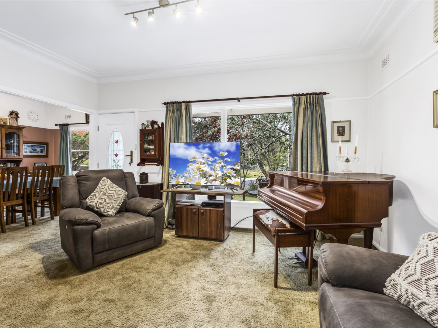 26 Dunbar Close, Normanhurst NSW 2076, Image 2