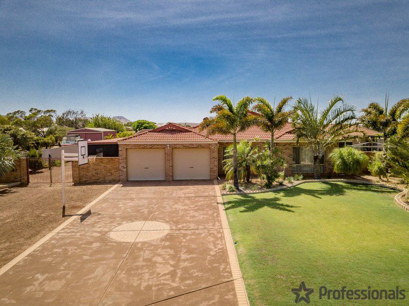 16 Brierley Court, Woorree WA 6530, Image 2