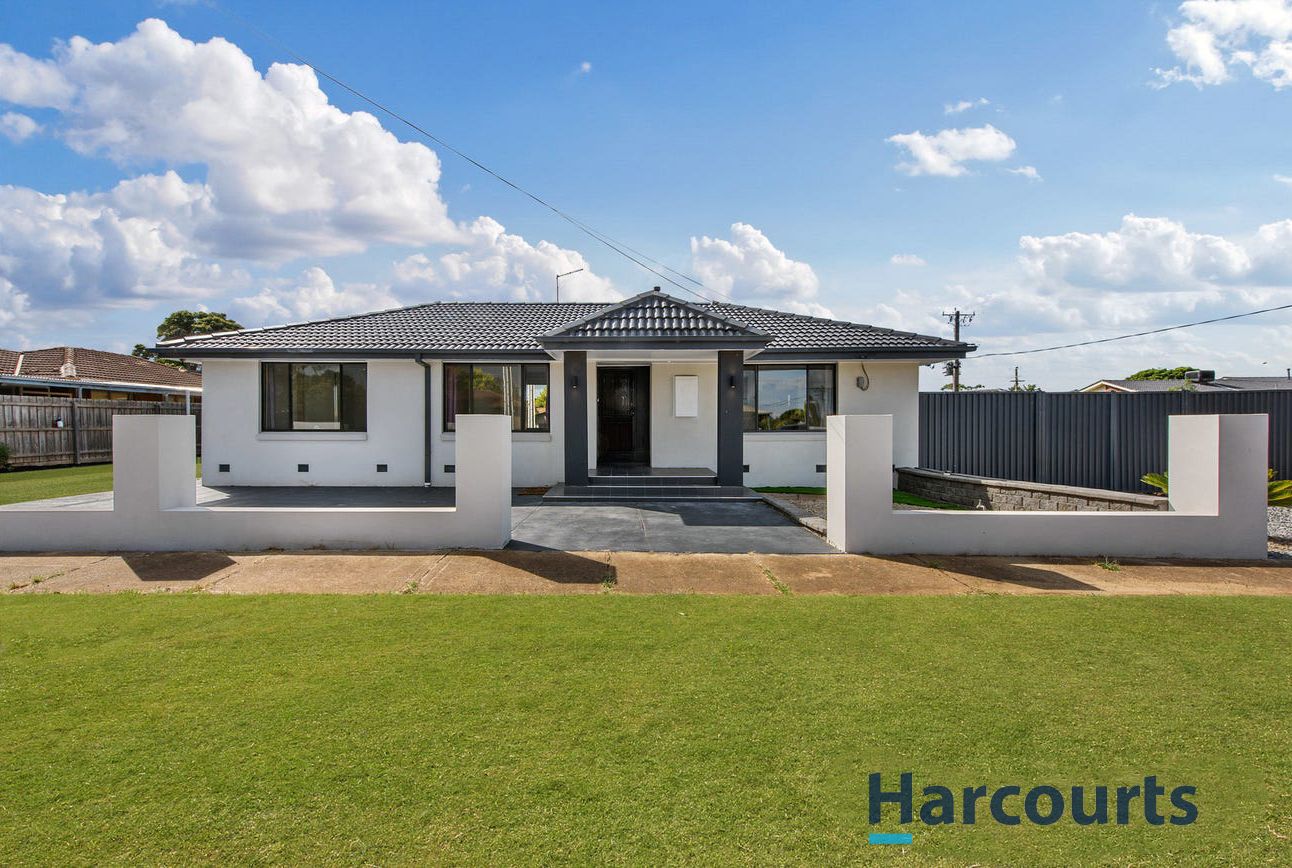 3 bedrooms House in 11 Wentworth Road MELTON SOUTH VIC, 3338