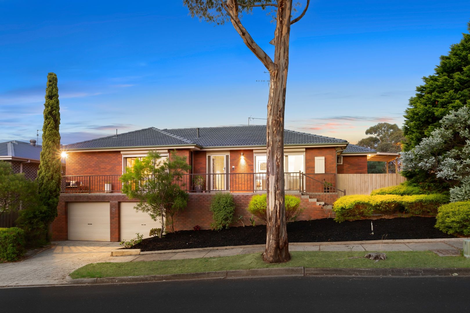 177 Plenty River Drive, Greensborough Property History & Address