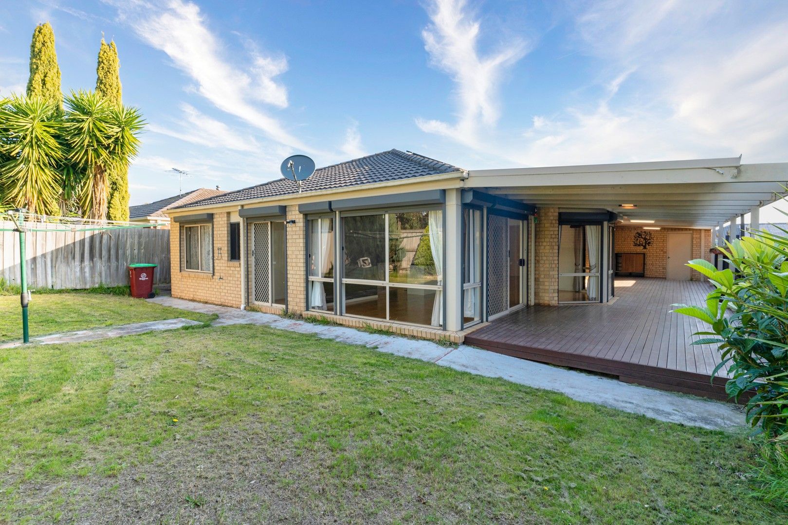 4 bedrooms House in 15 Oliver Court NARRE WARREN SOUTH VIC, 3805