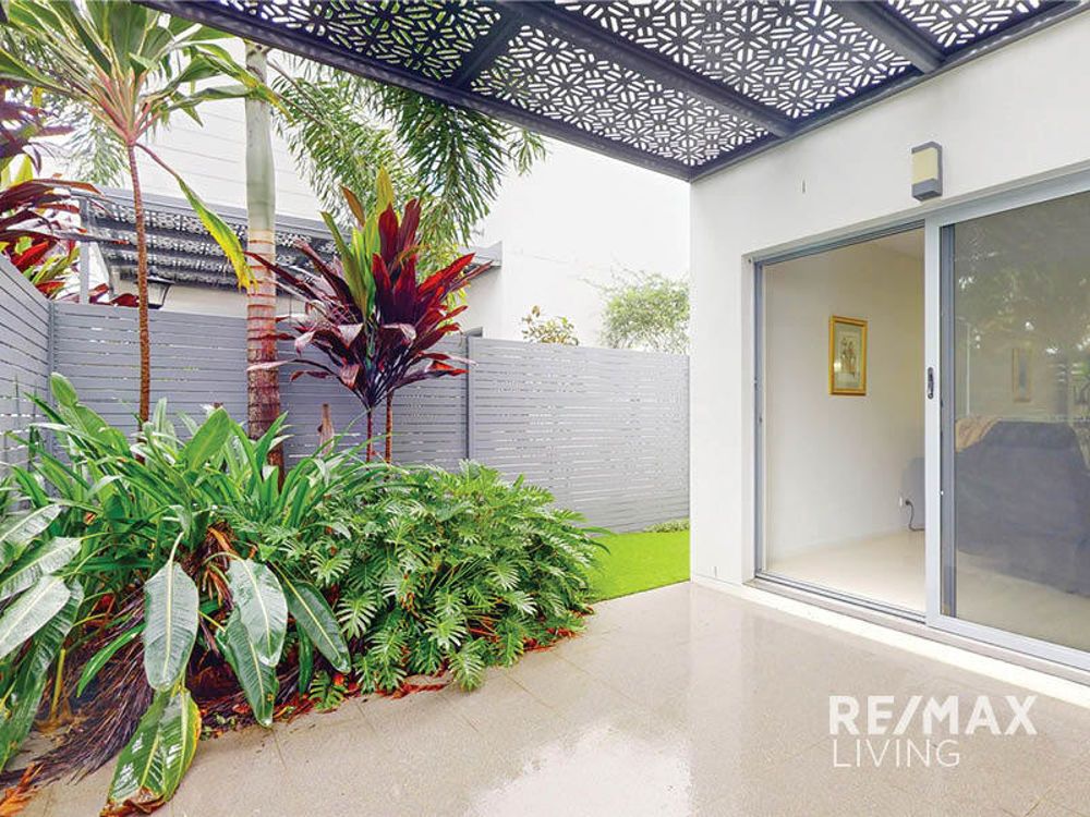 12/50 Compass Drive, Biggera Waters QLD 4216, Image 2