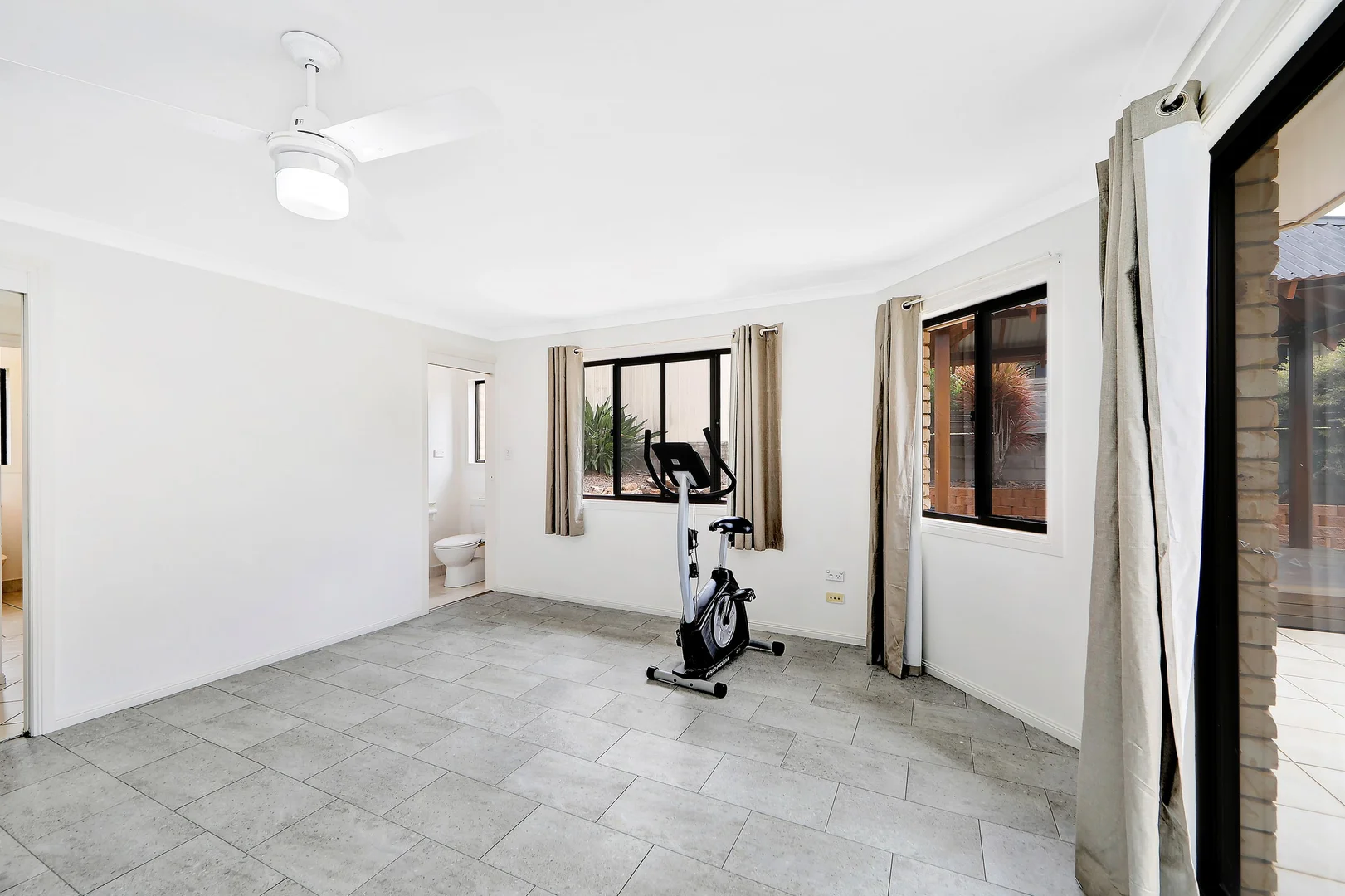 Additional image 24 of 10 Reynella Drive, Avoca QLD 4670