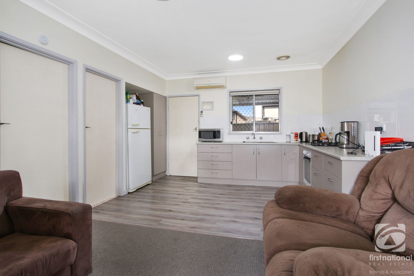 2/3 Railway Street, Wodonga VIC 3690, Image 2