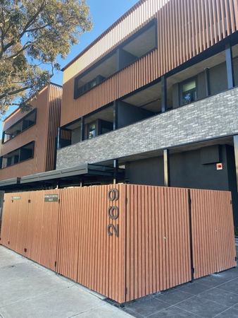 2 bedrooms Apartment / Unit / Flat in 207/269 Stewart Street BRUNSWICK EAST VIC, 3057