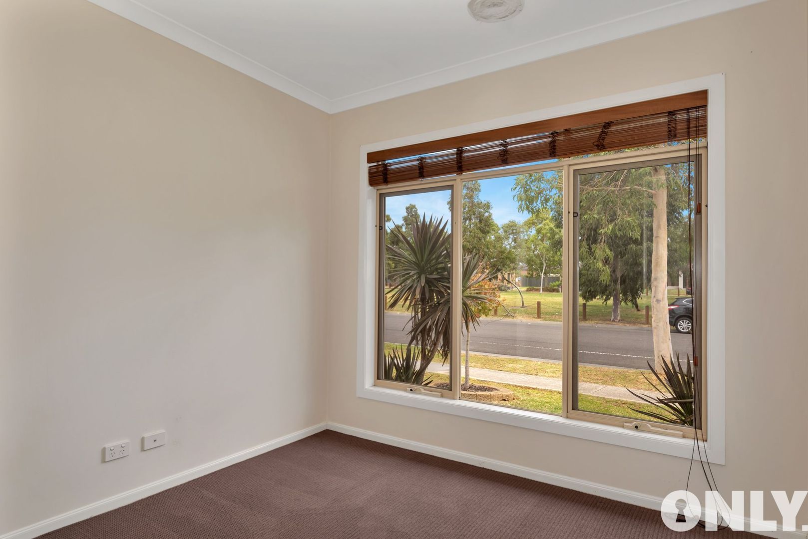 112 Alisma Boulevard, Cranbourne North VIC 3977, Image 2