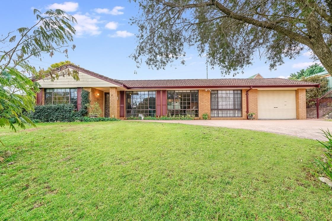 11 Chaseling Place, The Oaks NSW 2570