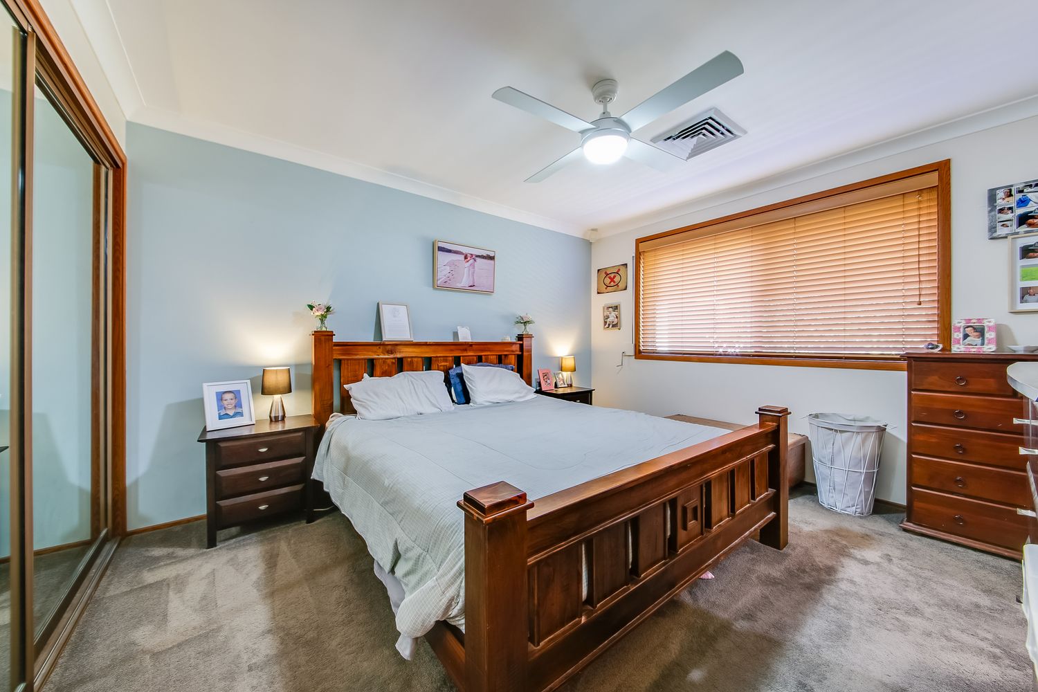 82 The Parkway, Bradbury NSW 2560, Image 2