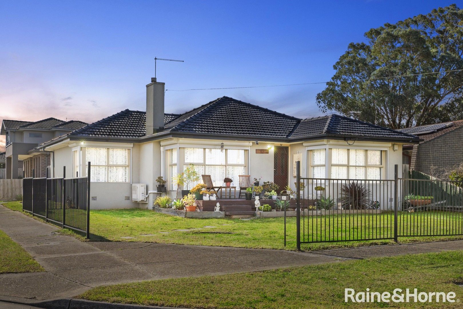 3 bedrooms House in 34 Penguin Street MELTON VIC, 3337