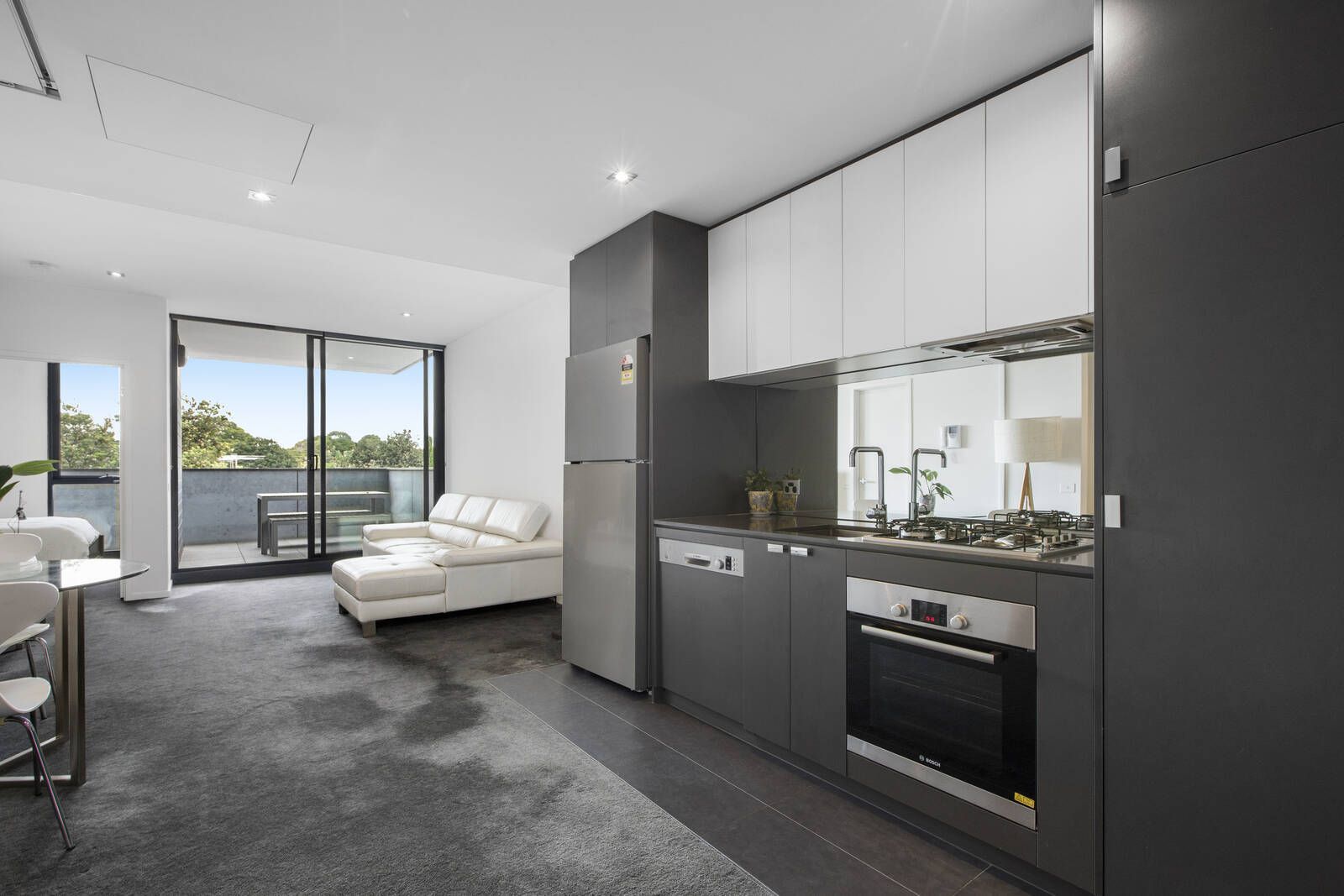 2 bedrooms Apartment / Unit / Flat in 153/75 Graham Road HIGHETT VIC, 3190