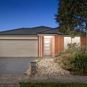 17 Dunraven Crescent, Doreen VIC 3754