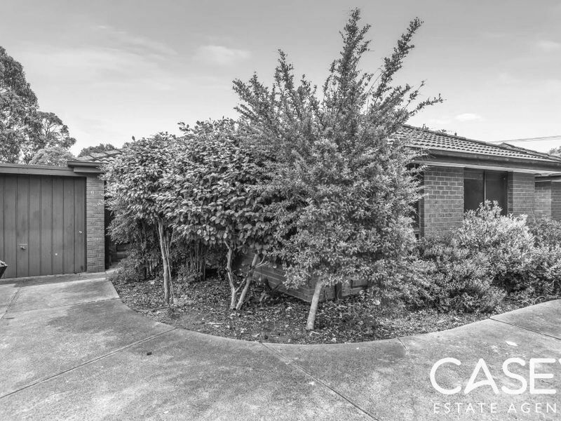 2 bedrooms Apartment / Unit / Flat in 2/8 Alexander Street CRANBOURNE VIC, 3977