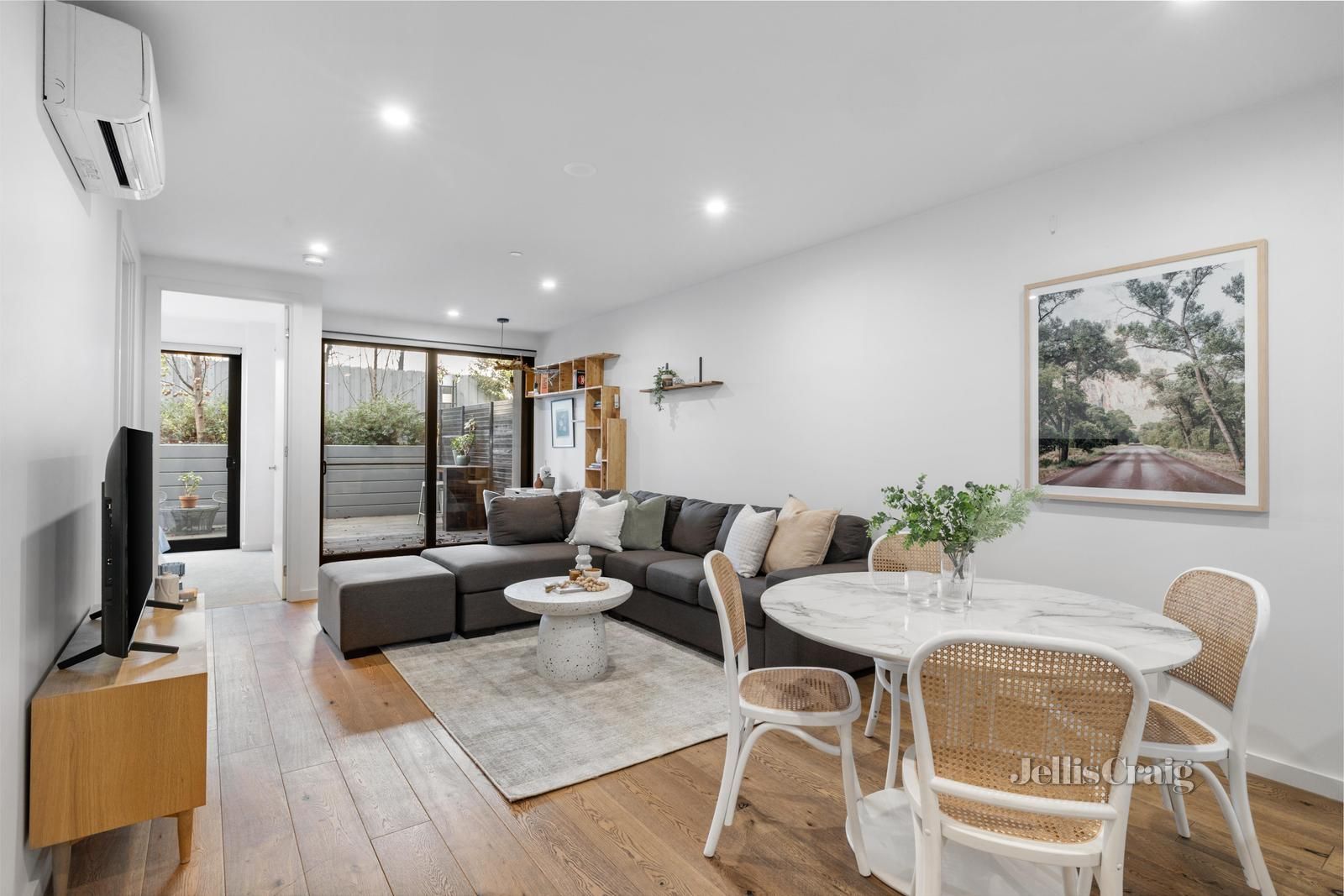 6/6 Claire Street, McKinnon VIC 3204 Apartment For Rent 620 Domain