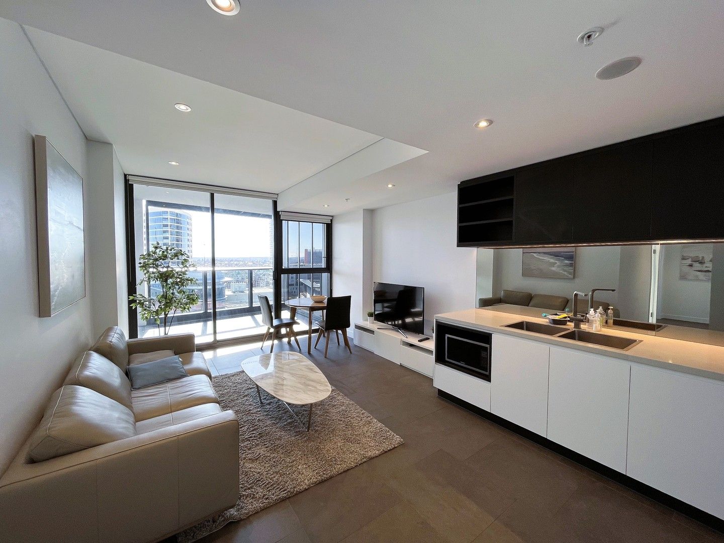 2 bedrooms Apartment / Unit / Flat in 2206/1 marshall ave ST LEONARDS NSW, 2065