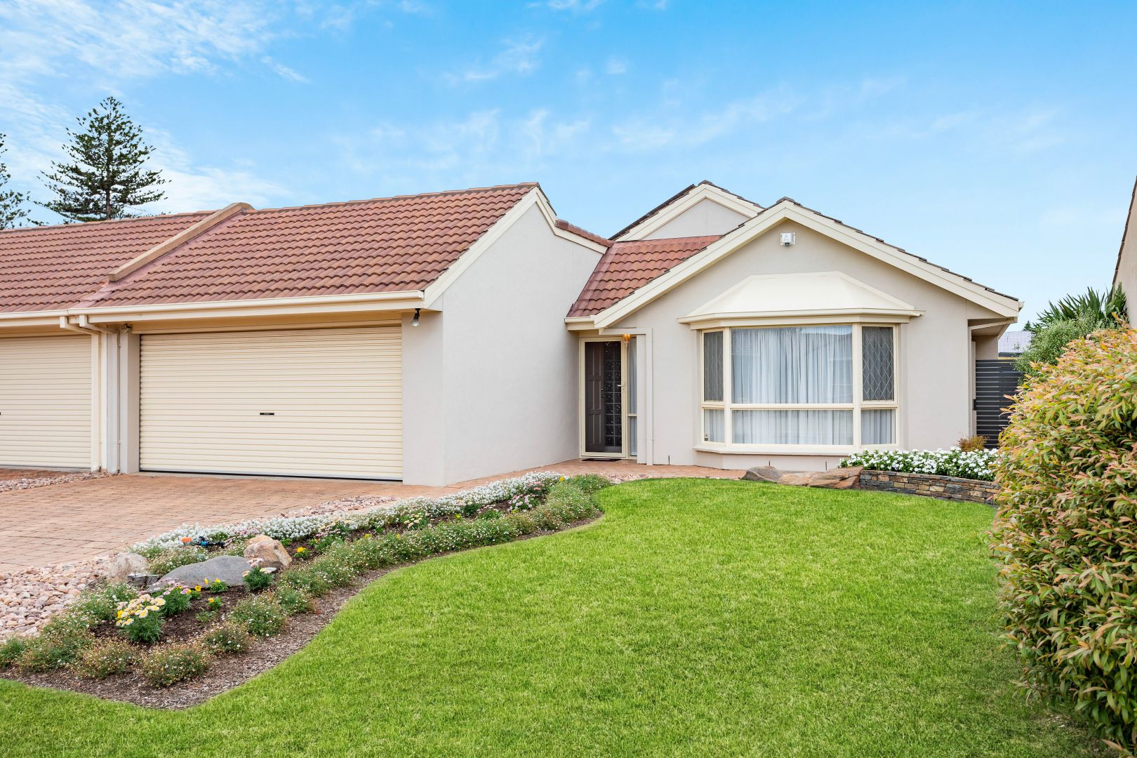 11 Endeavour Court, North Haven SA 5018, Image 1