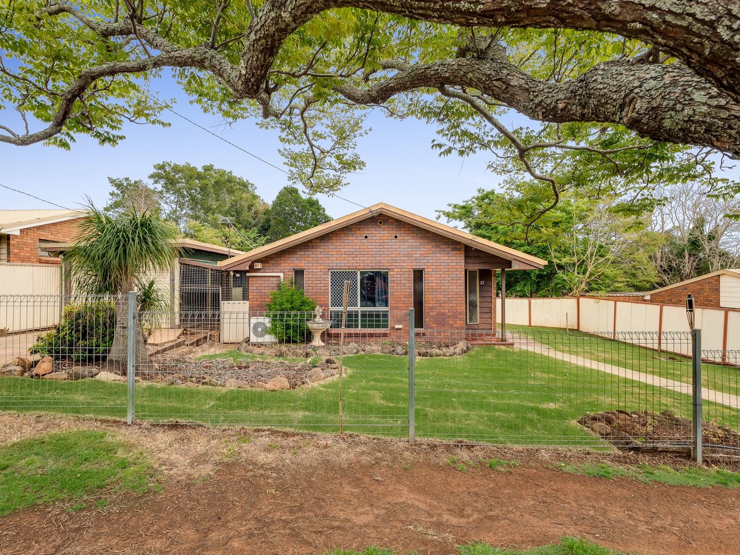 21 Claret Street, Wilsonton Heights QLD 4350, Image 0