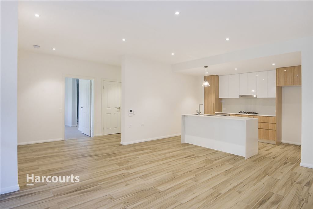 16/5 Spurway Drive, Baulkham Hills NSW 2153, Image 2