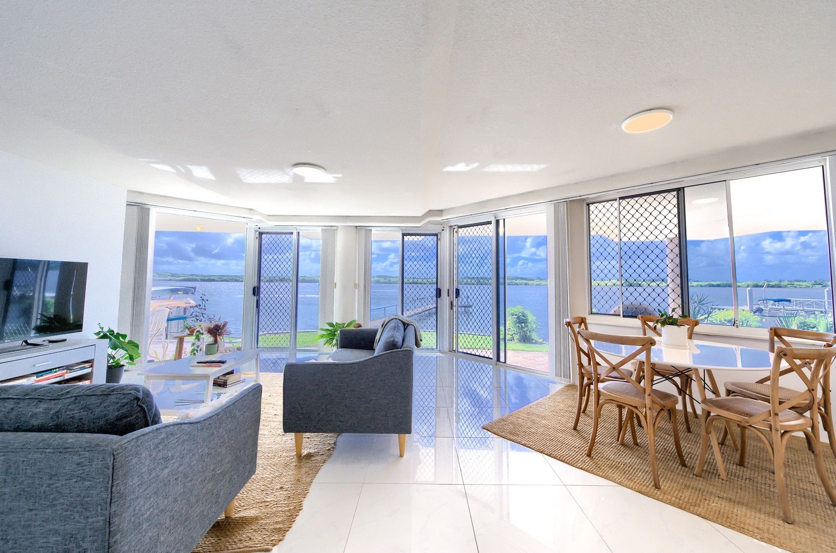 3 bedrooms House in 2/140 Duporth Avenue MAROOCHYDORE QLD, 4558