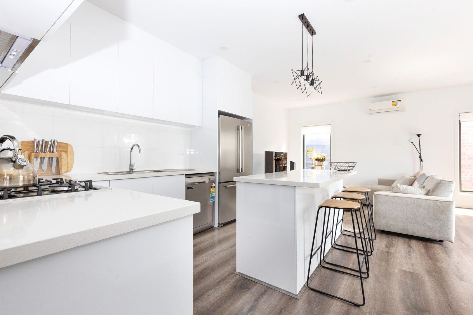 2 bedrooms House in 4/64 Leonard Avenue GLENROY VIC, 3046
