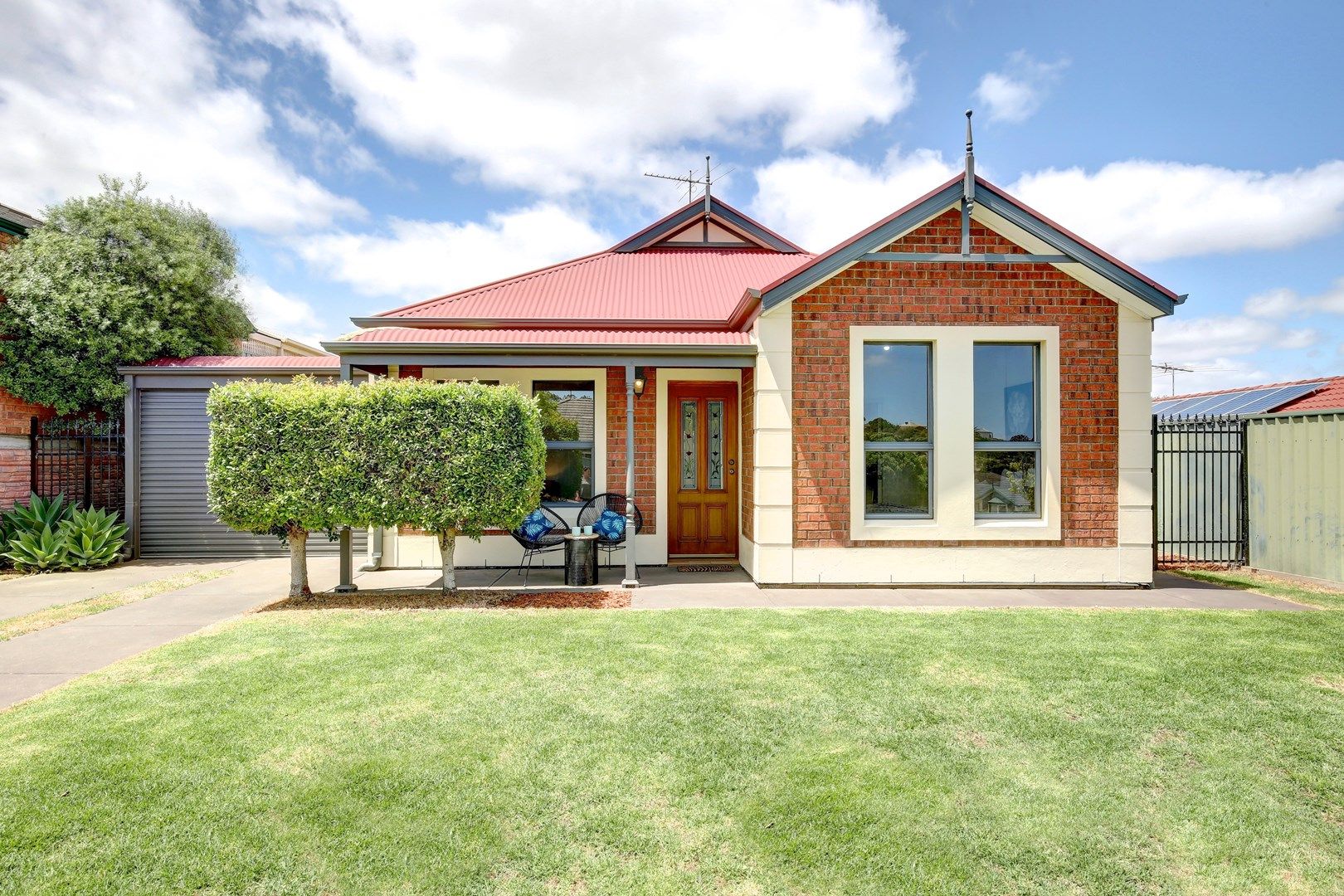 3 bedrooms House in 44 Elizabeth Crescent HALLETT COVE SA, 5158